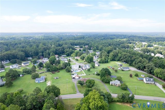 6319 Pole Green Rd, Mechanicsville, VA 23116