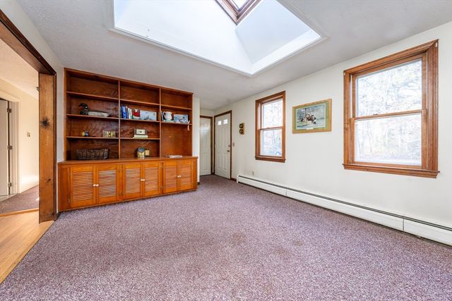 4 Lan Rd, Sandwich, MA 02563