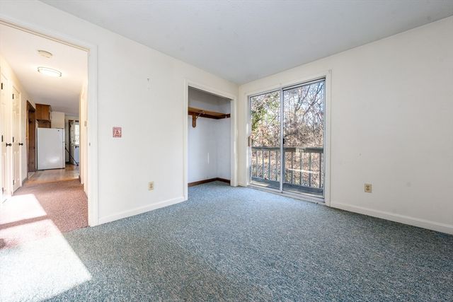 4 Lan Rd, Sandwich, MA 02563