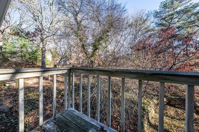 4 Lan Rd, Sandwich, MA 02563