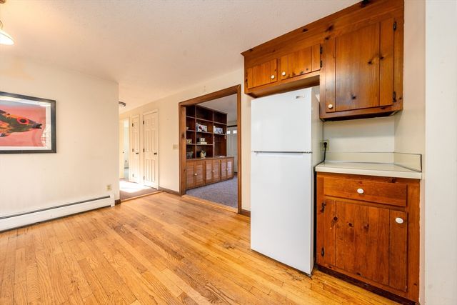 4 Lan Rd, Sandwich, MA 02563