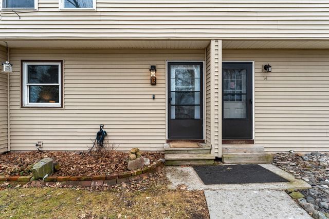 13 Cherry Tree Court, St. Albans City, VT 05478