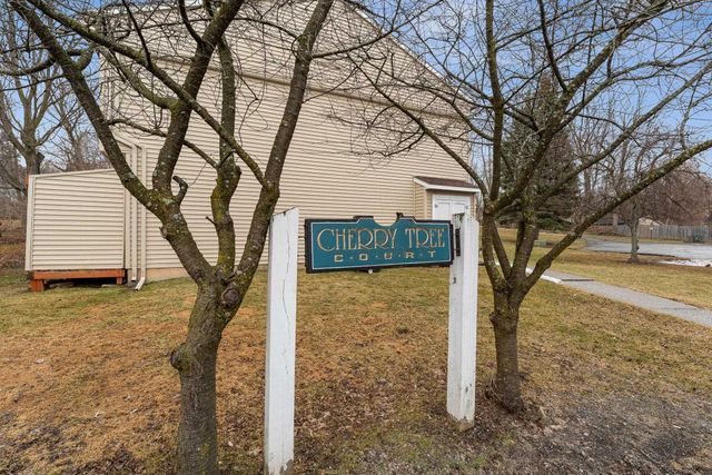 13 Cherry Tree Court, St. Albans City, VT 05478