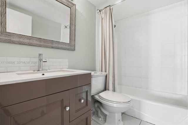 8233 Harding Ave 504, Miami Beach, FL 33141