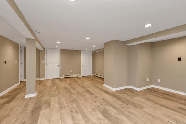 689 Pleasant Avenue, Westbury, NY 11590