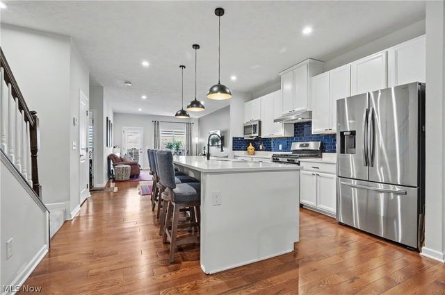 1610 Mud Brook Lane, Akron, OH 44313