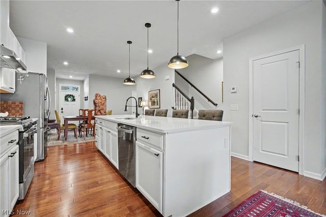 1610 Mud Brook Lane, Akron, OH 44313