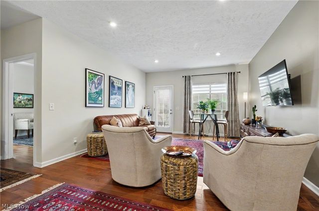 1610 Mud Brook Lane, Akron, OH 44313