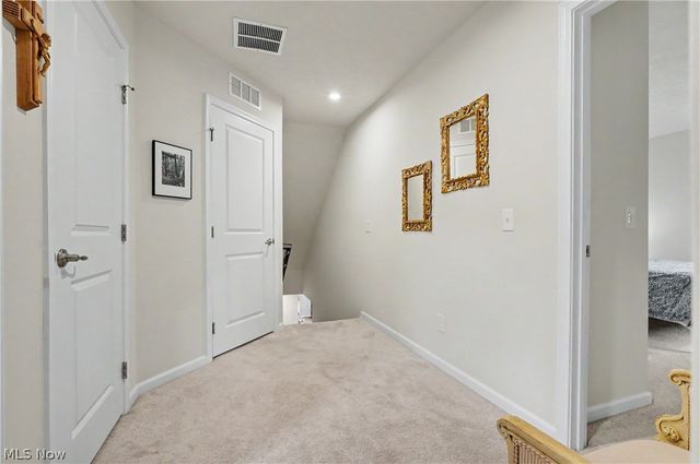 1610 Mud Brook Lane, Akron, OH 44313