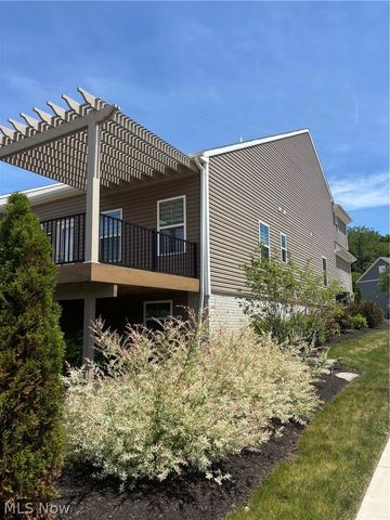 1610 Mud Brook Lane, Akron, OH 44313