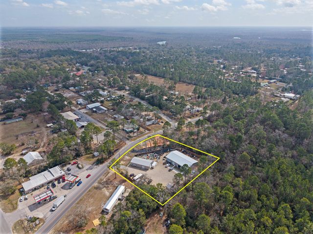 60 McDaniels Fishcamp Road, Freeport, FL 32439