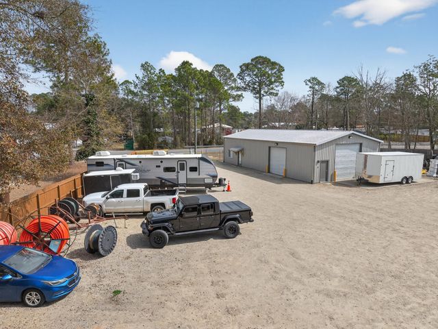 60 McDaniels Fishcamp Road, Freeport, FL 32439