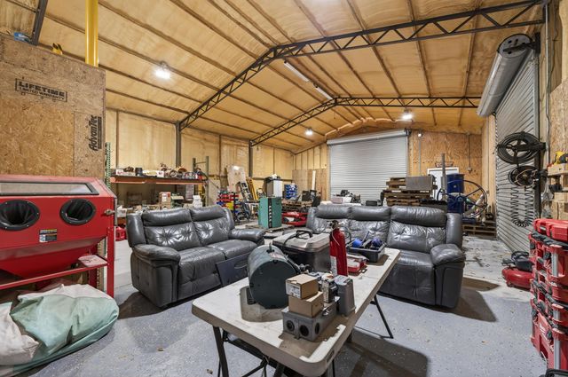 60 McDaniels Fishcamp Road, Freeport, FL 32439