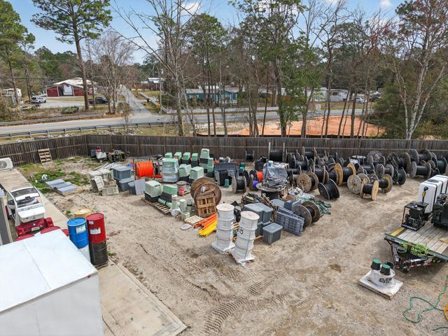 60 McDaniels Fishcamp Road, Freeport, FL 32439