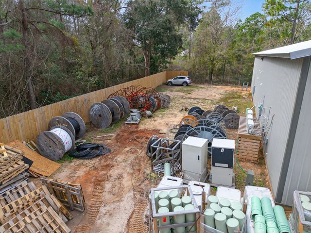 60 McDaniels Fishcamp Road, Freeport, FL 32439