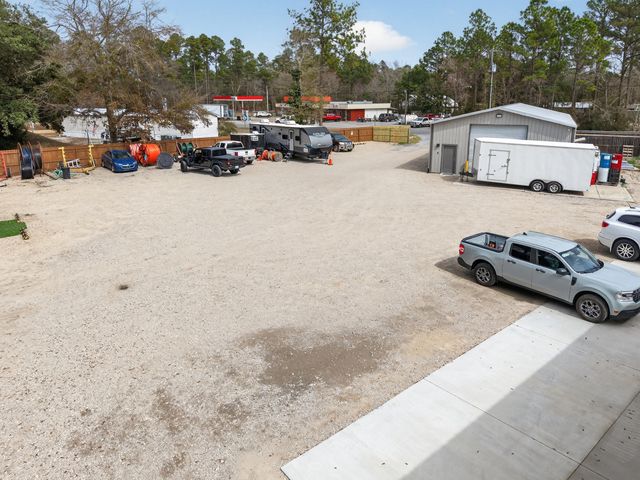60 McDaniels Fishcamp Road, Freeport, FL 32439