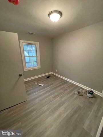 8101 DUKIE AVE, Dundalk, MD 21222