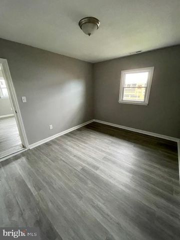 8101 DUKIE AVE, Dundalk, MD 21222