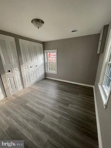 8101 DUKIE AVE, Dundalk, MD 21222