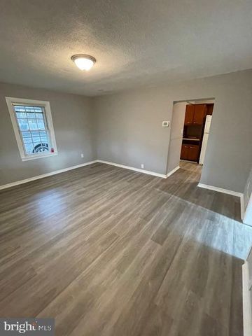 8101 DUKIE AVE, Dundalk, MD 21222