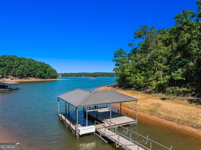 141 Crawfords Ferry Point, Hartwell, GA 30643