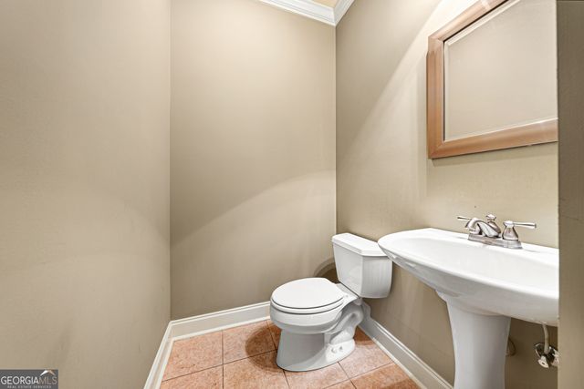 141 Crawfords Ferry Point, Hartwell, GA 30643