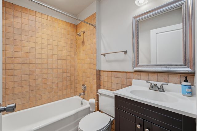 606 Grace Street NE, Albuquerque, NM 87123