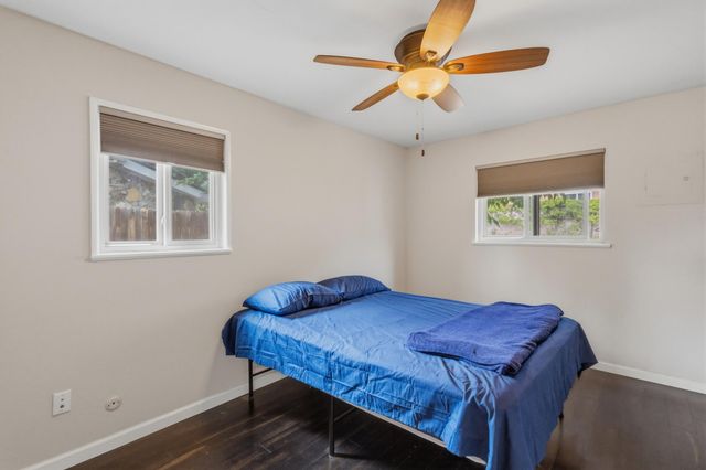 606 Grace Street NE, Albuquerque, NM 87123