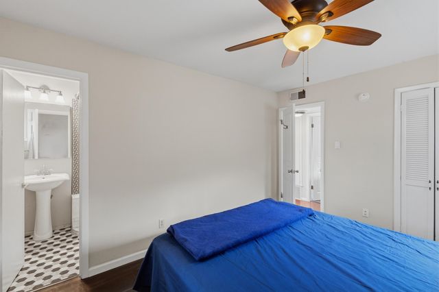 606 Grace Street NE, Albuquerque, NM 87123