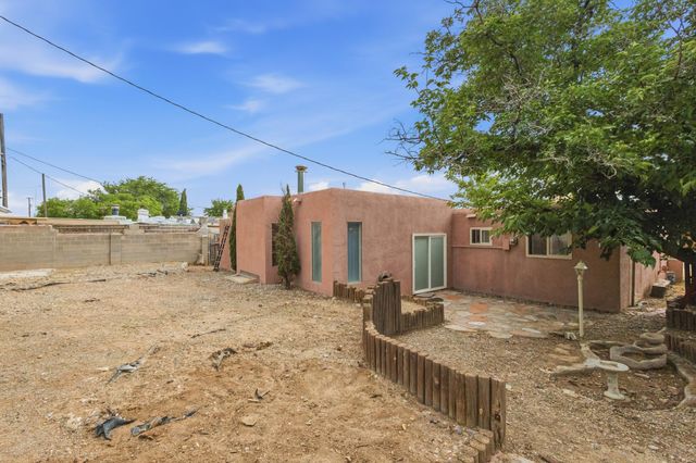 606 Grace Street NE, Albuquerque, NM 87123