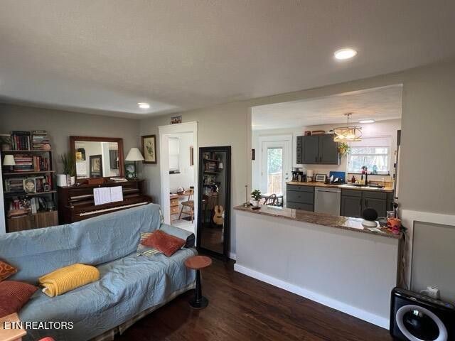 6608 Langston Drive, Knoxville, TN 37918