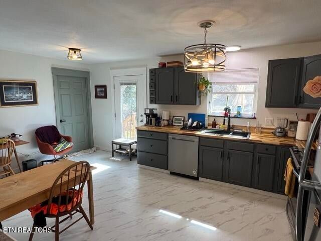6608 Langston Drive, Knoxville, TN 37918