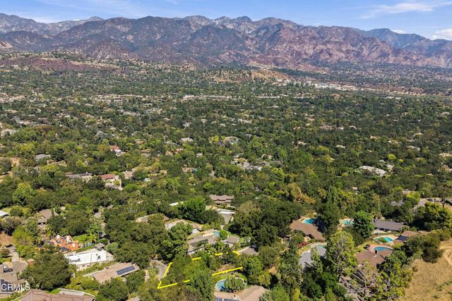 1220 Flintridge Circle, La Canada Flintridge, CA 91011