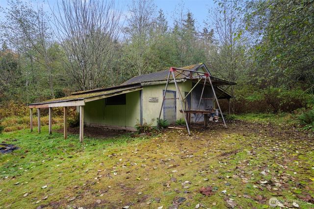 6091 NE Twin Spits Road, Hansville, WA 98340