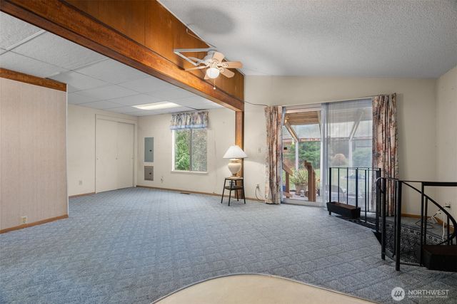 6091 NE Twin Spits Road, Hansville, WA 98340