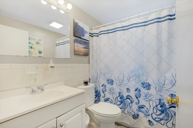 94 Durham Rd 94, Dedham, MA 02026