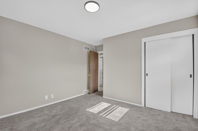 1008 Saxony DRIVE, Racine, WI 53402