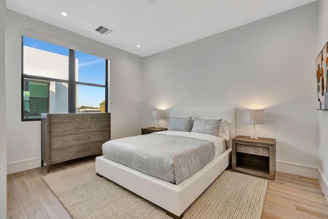 1901 Dock Street, West Palm Beach, FL 33401