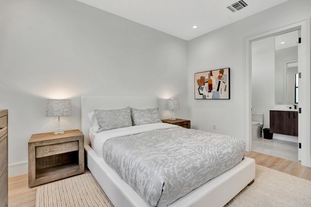 1901 Dock Street, West Palm Beach, FL 33401