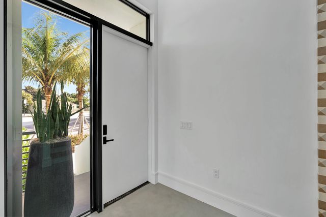 1901 Dock Street, West Palm Beach, FL 33401