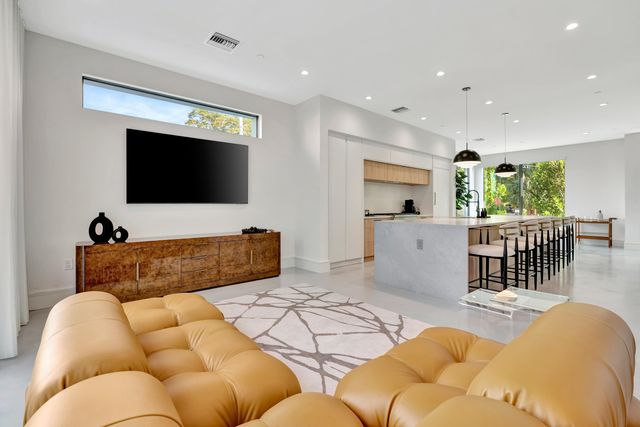 1901 Dock Street, West Palm Beach, FL 33401