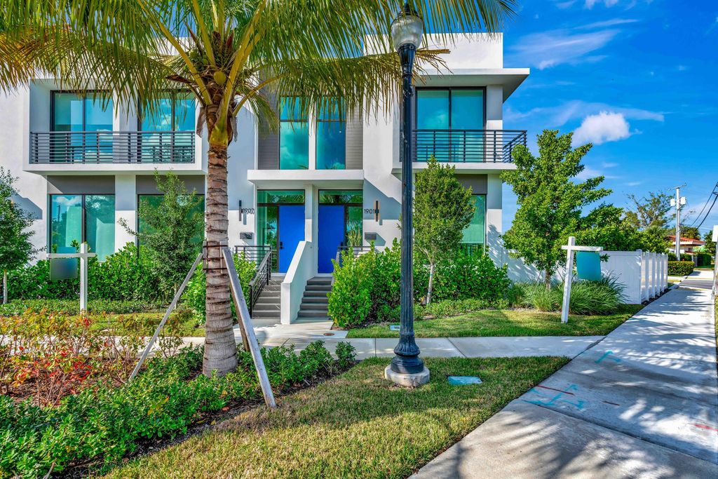 1901 Dock Street, West Palm Beach, FL 33401