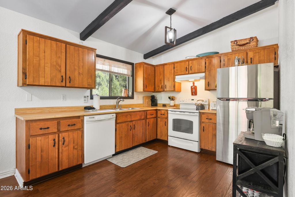 Image 10 of property listing at 6630 W Jan Drive, Pine, AZ 85544
