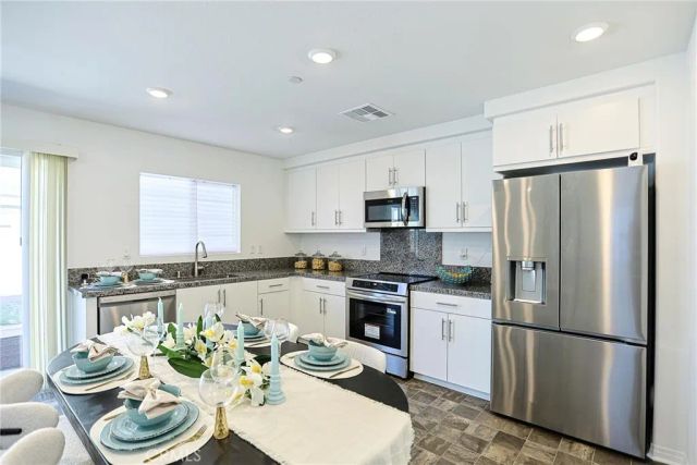 7486 Olive Grove, Riverside, CA 92507