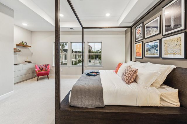 812 Glowing Dawn Drive, Houston, TX 77018