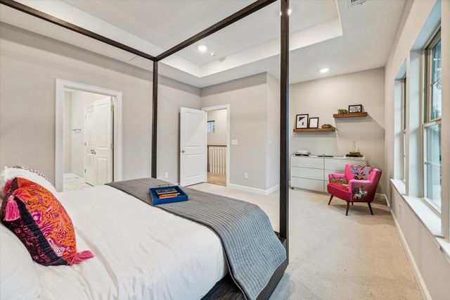 812 Glowing Dawn Drive, Houston, TX 77018