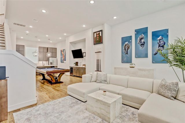 1104 Ennis Street, Houston, TX 77003
