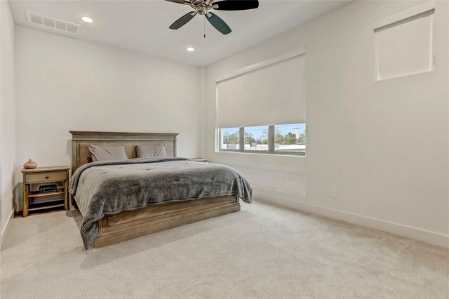 1104 Ennis Street, Houston, TX 77003