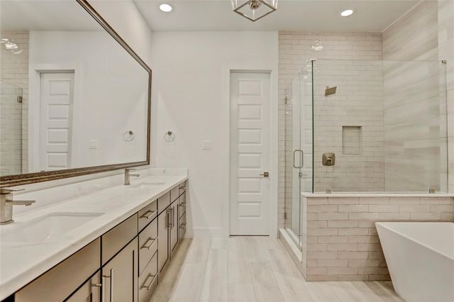 1104 Ennis Street, Houston, TX 77003