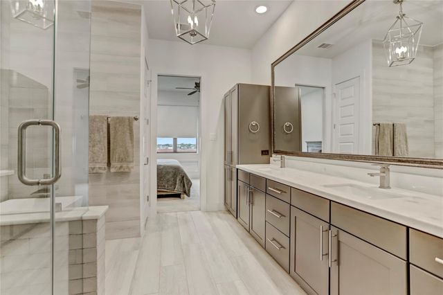 1104 Ennis Street, Houston, TX 77003